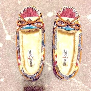 Like New Minnetonka Moccasins